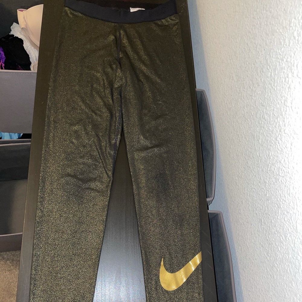 Nike DRI-FIT Nike Pro Leggings Sparkly Gold